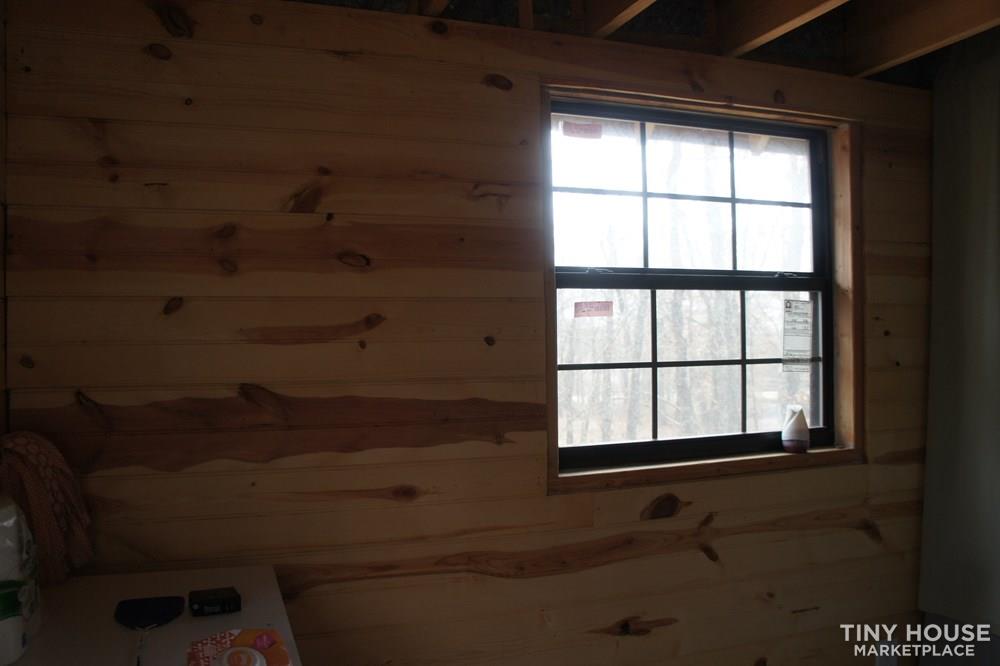 Small House (Cabin) for sale - Image 2 Thumbnail