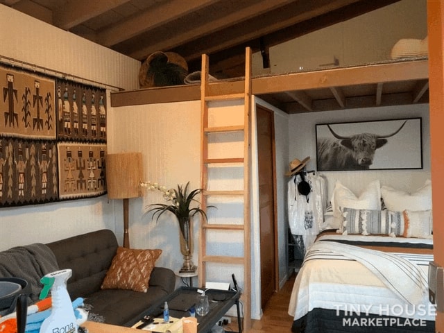 Sonoran Mountain Tiny Home, includes 36,000 SF Majestic Mountain lot