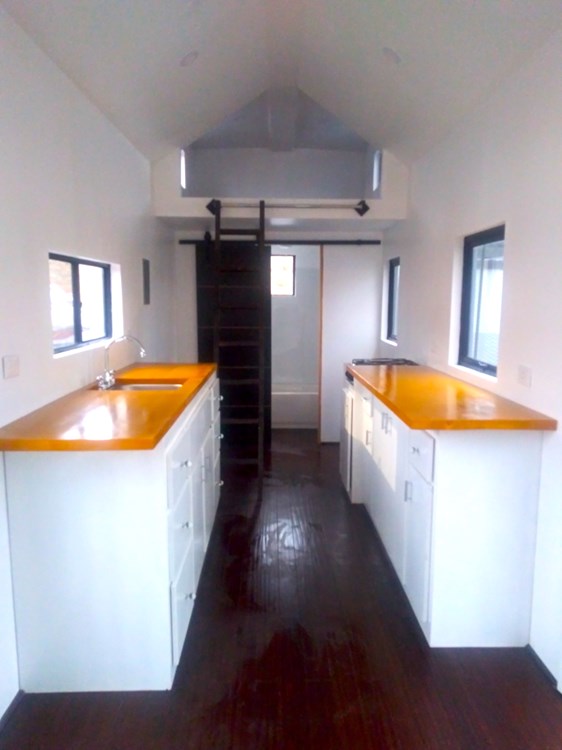 MODERN CONTAINER 290 sq ft TINY HOME ON WHEELS - Image 4 Thumbnail