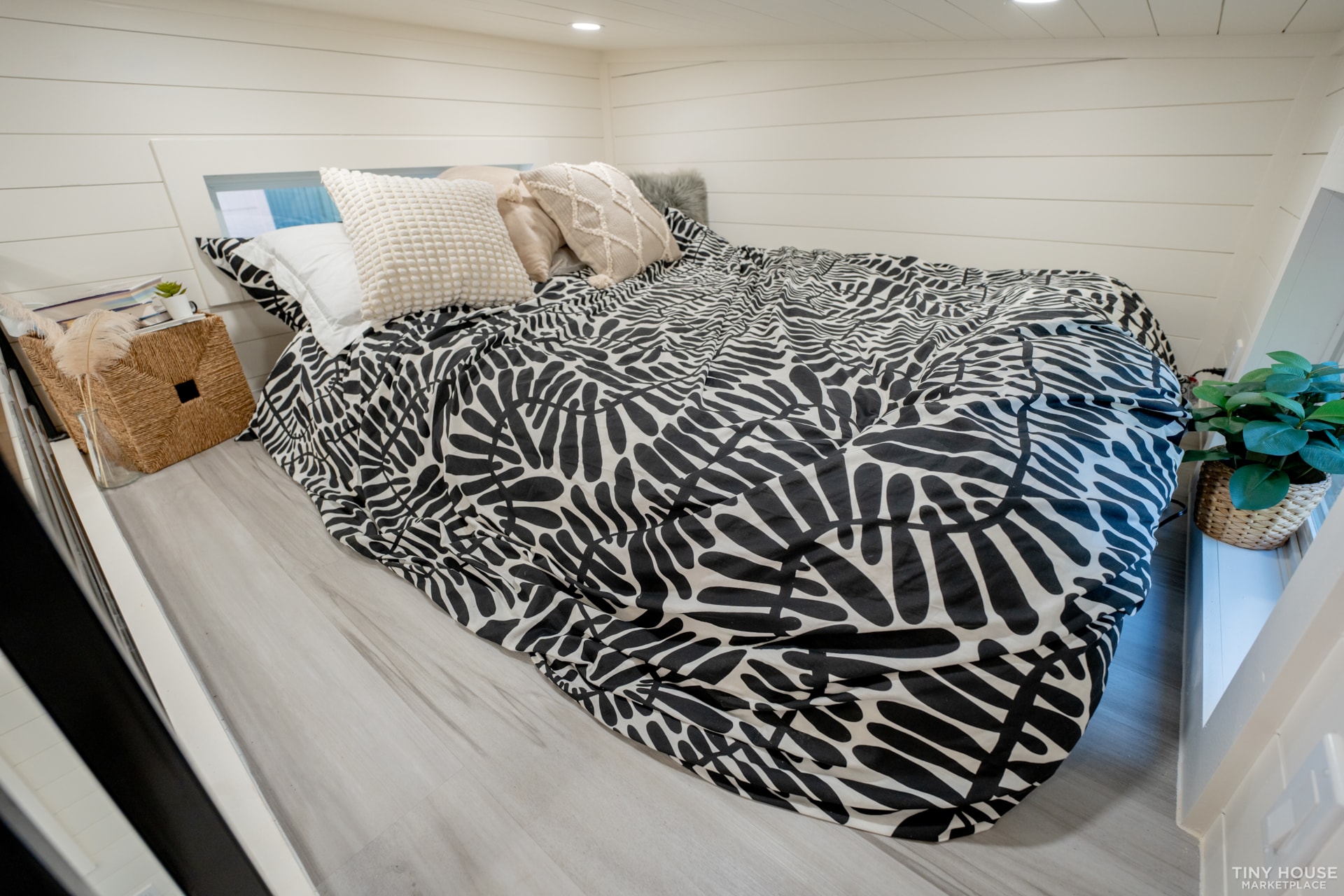 Spacious and Customizable Avalon Tiny Home - NOAH Certified - Image 4 Thumbnail