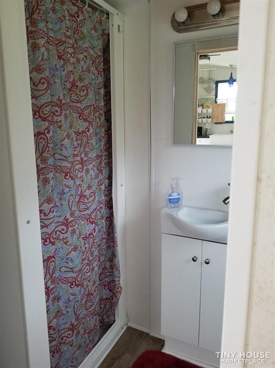 Spacious Gooseneck Tiny House - Image 4 Thumbnail