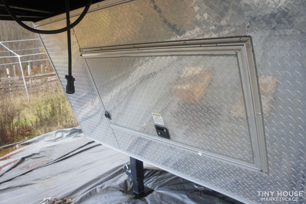 Stealth Tiny House/Camper and Mobile Solar Power Station (On or Off grid!) - Image 3 Thumbnail