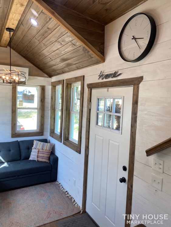 Story Brook Farm House Tiny House - Image 3 Thumbnail
