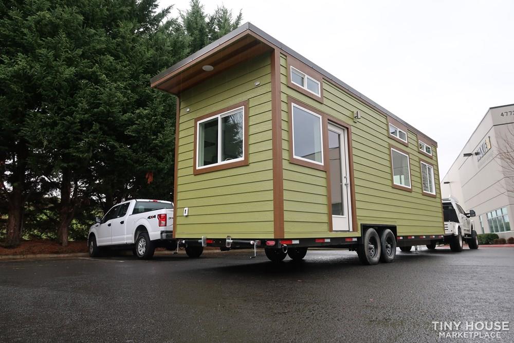 Strawberry 28 foot Tiny with Storgage loft