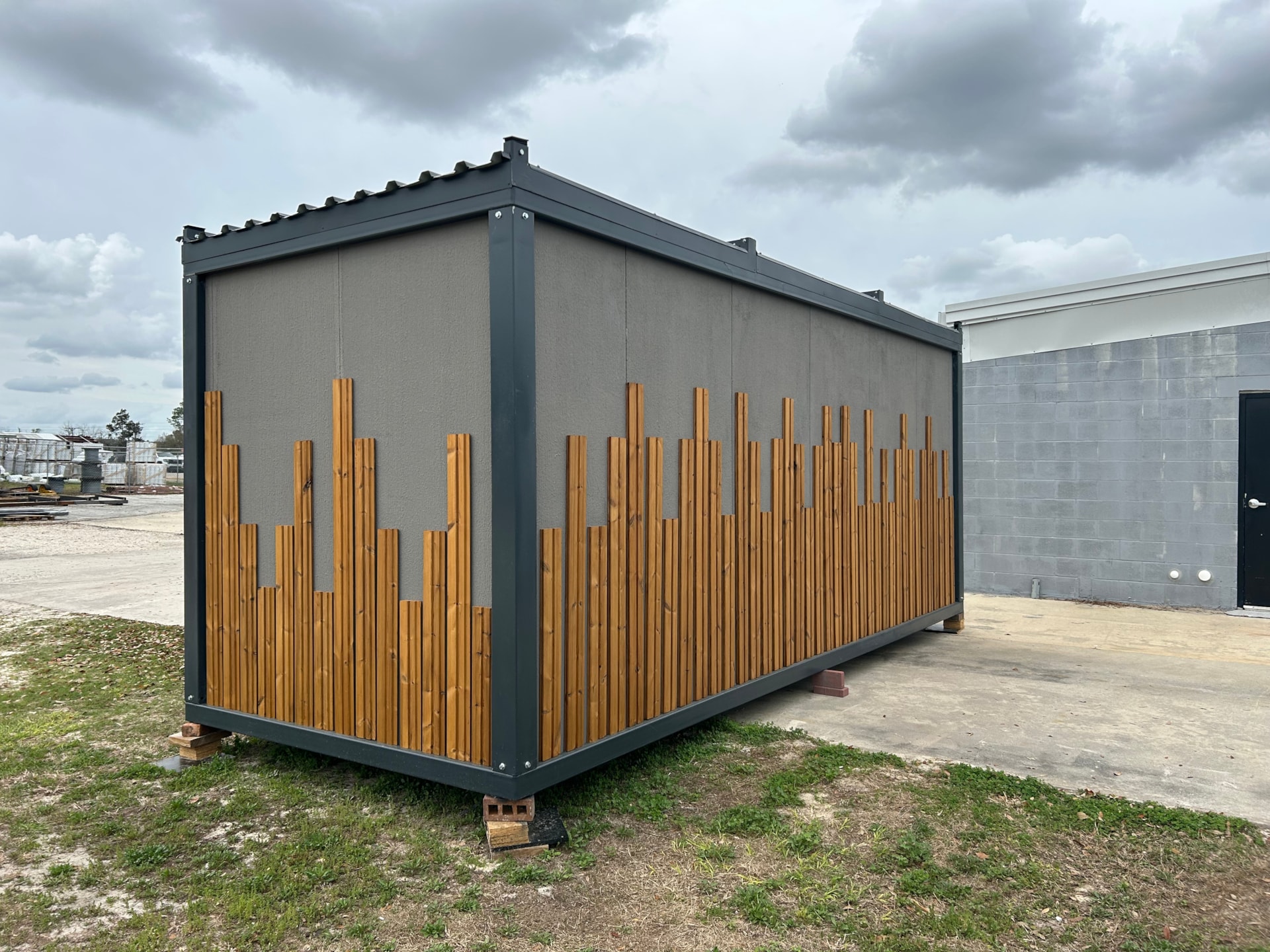 Studio 20x8 Tiny Home/Elegant Backyard Space (Electric & Delivery Included) - Image 2 Thumbnail