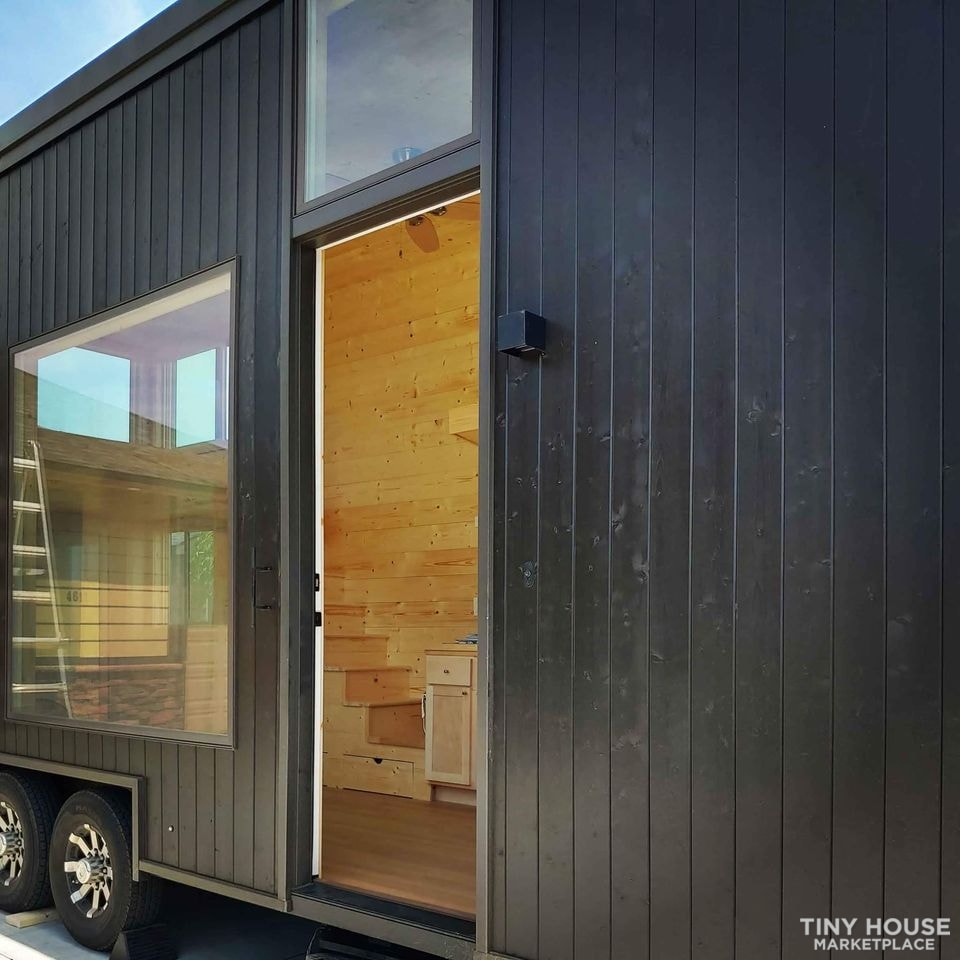 Stunning 2021 Tiny Home on Wheels  - Image 2 Thumbnail