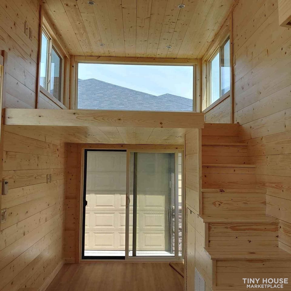 Stunning 2021 Tiny Home on Wheels  - Image 3 Thumbnail