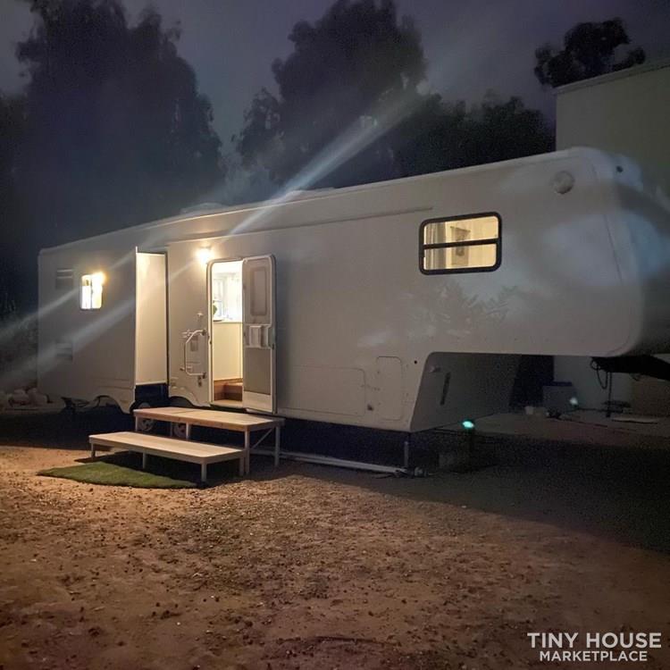 Stunning Modern Newly Remodeled 34-foot Tiny Home on Wheels - Image 2 Thumbnail