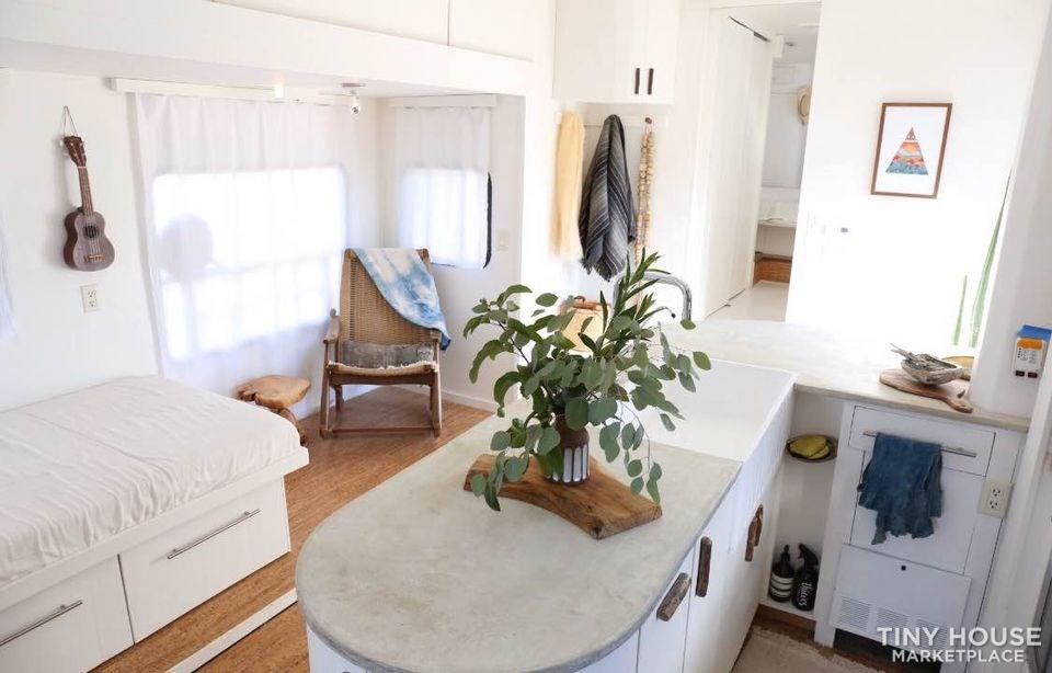 Stunning Modern Newly Remodeled 34-foot Tiny Home on Wheels - Image 4 Thumbnail