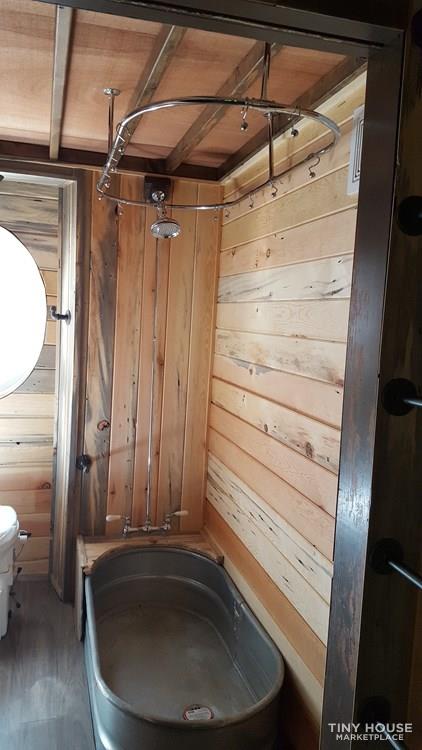 STUNNING TINY HOUSE - Image 3 Thumbnail