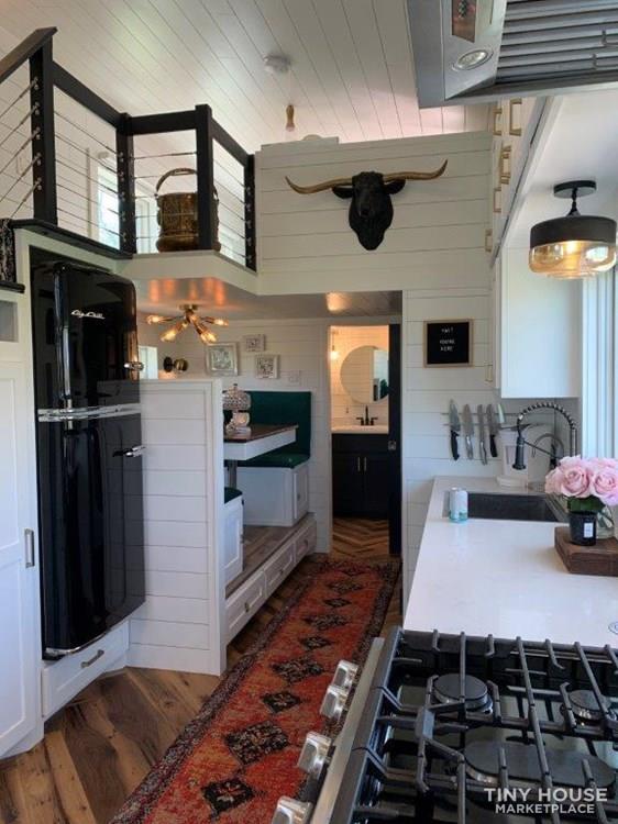 Stylish & Cozy Trailermade Tiny Home • Ready for you TODAY!  - Image 3 Thumbnail