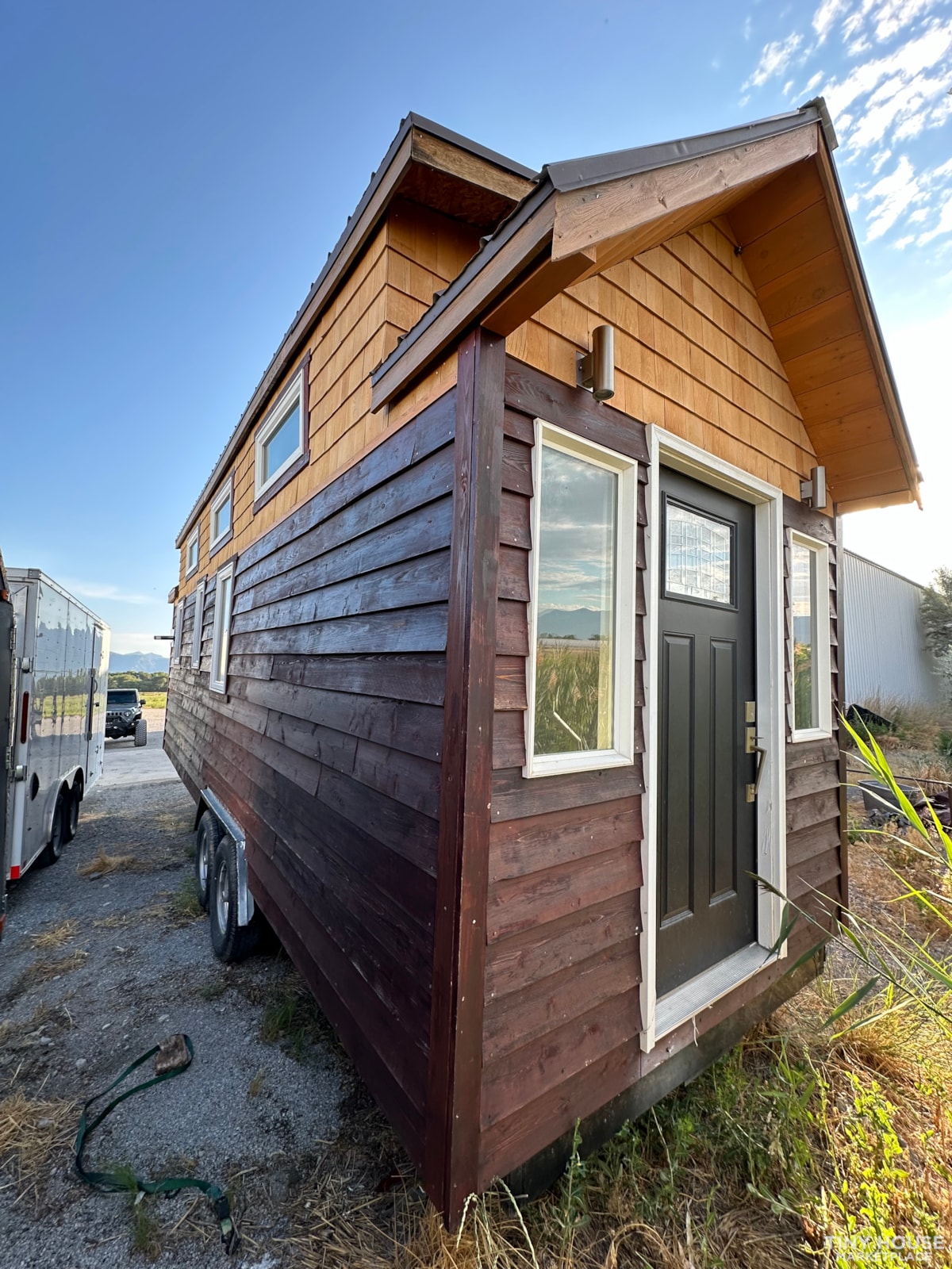 Stylish Custom Tiny House Ready to Go - Image 4 Thumbnail