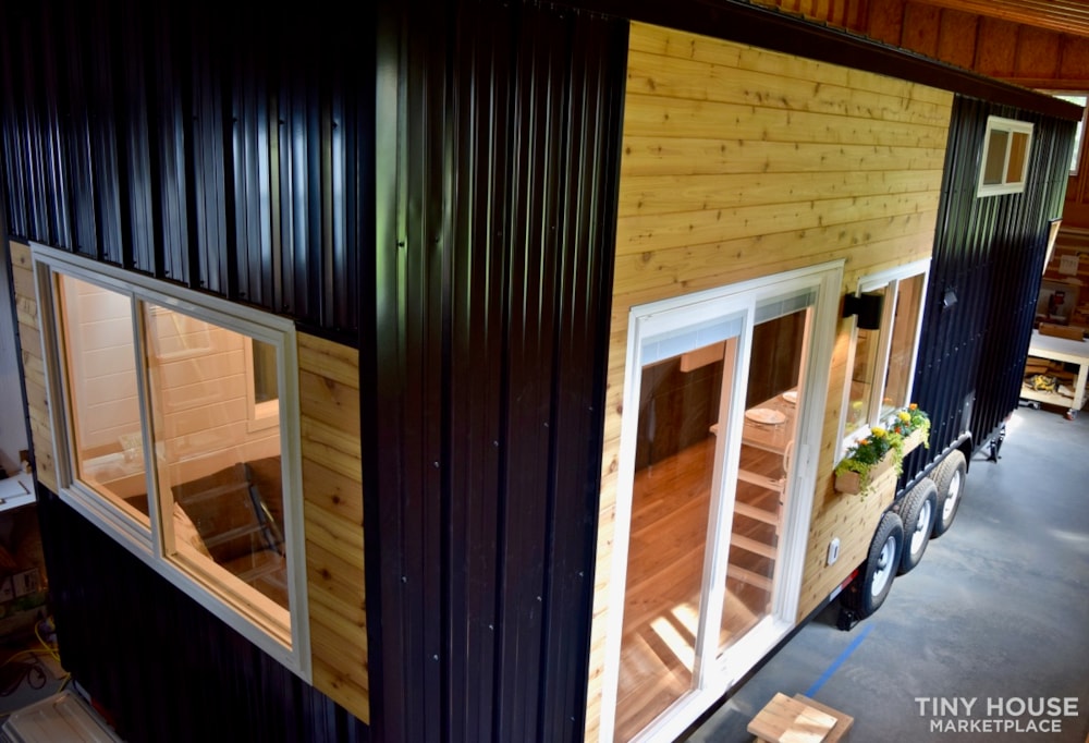 High End Finishes, Huge Loft, Full Tub - Brand New / NOAH Certified - Image 2 Thumbnail