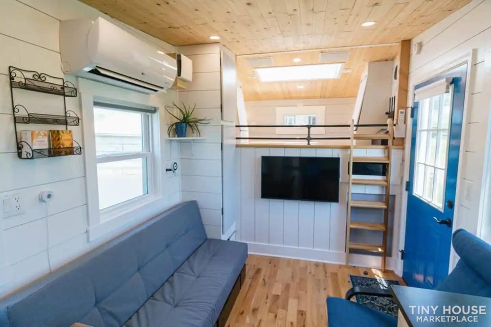 The Big Easy- DRIVABLE Tiny Home with Top-Notch Amenities and Incredible Design! - Image 3 Thumbnail