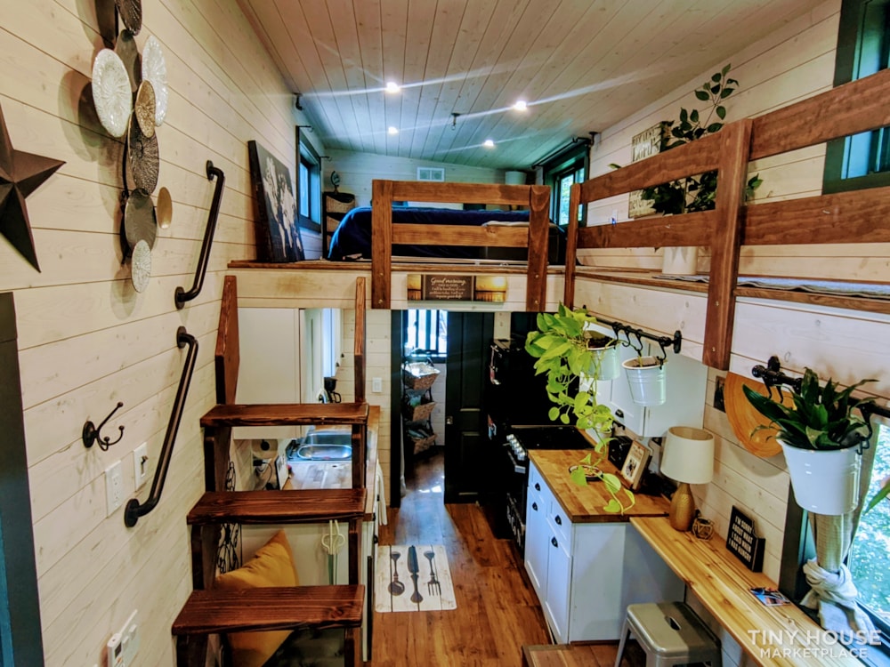 The Big Tiny House - Image 2 Thumbnail
