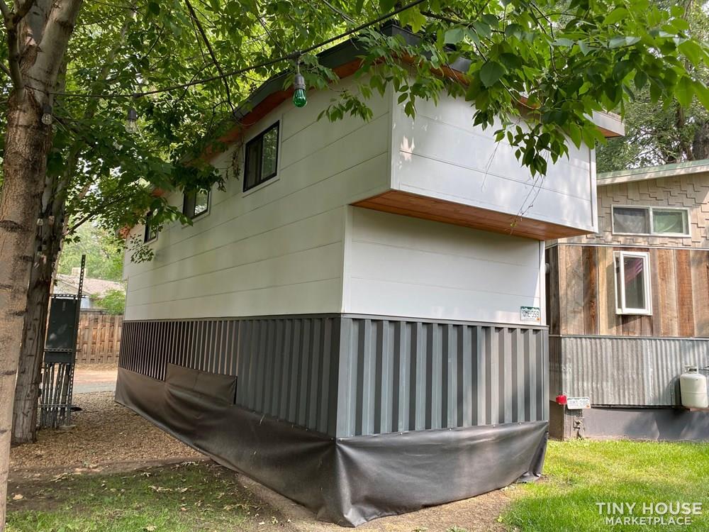 The Cedar Queen 28' Tiny House - As Seen on Tiny House Nation - Image 3 Thumbnail