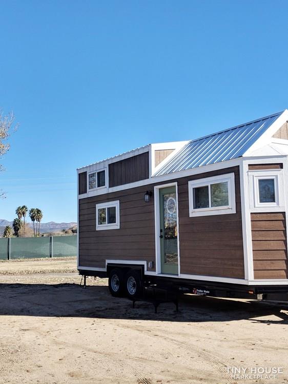 The Clover - 2018's Most Popular Tiny House on Wheels - Image 2 Thumbnail