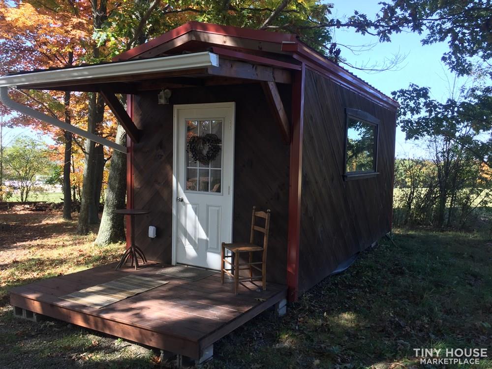 The "Keuka Cutie"...Built with Quality Mennonite Craftsmanship. Fully furnished! - Image 1 Thumbnail