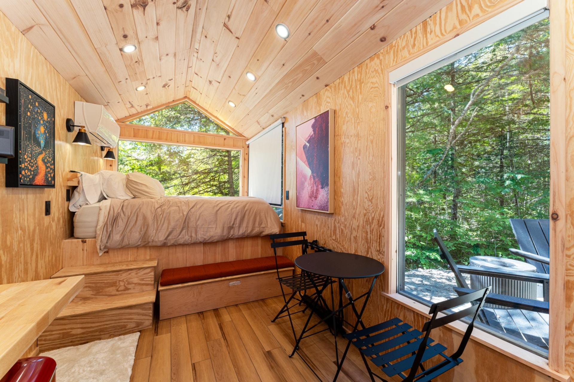 The Nordic Abode - A Compact 8
