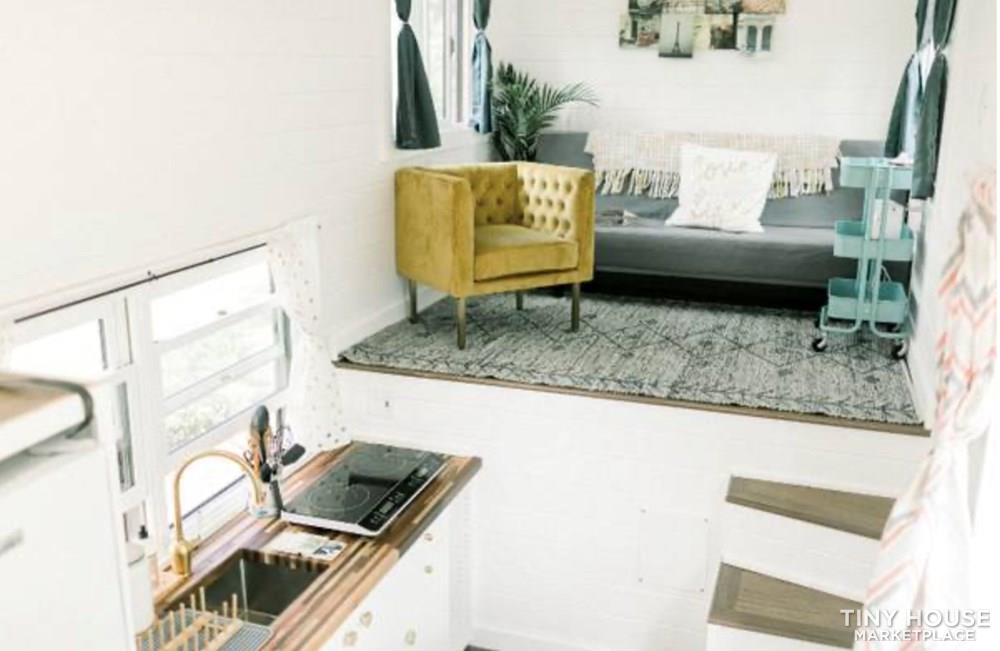 The Rendezvous Tiny House - Image 4 Thumbnail