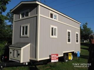 The Royale, a tiny home for all seasons. - Image 1 Thumbnail