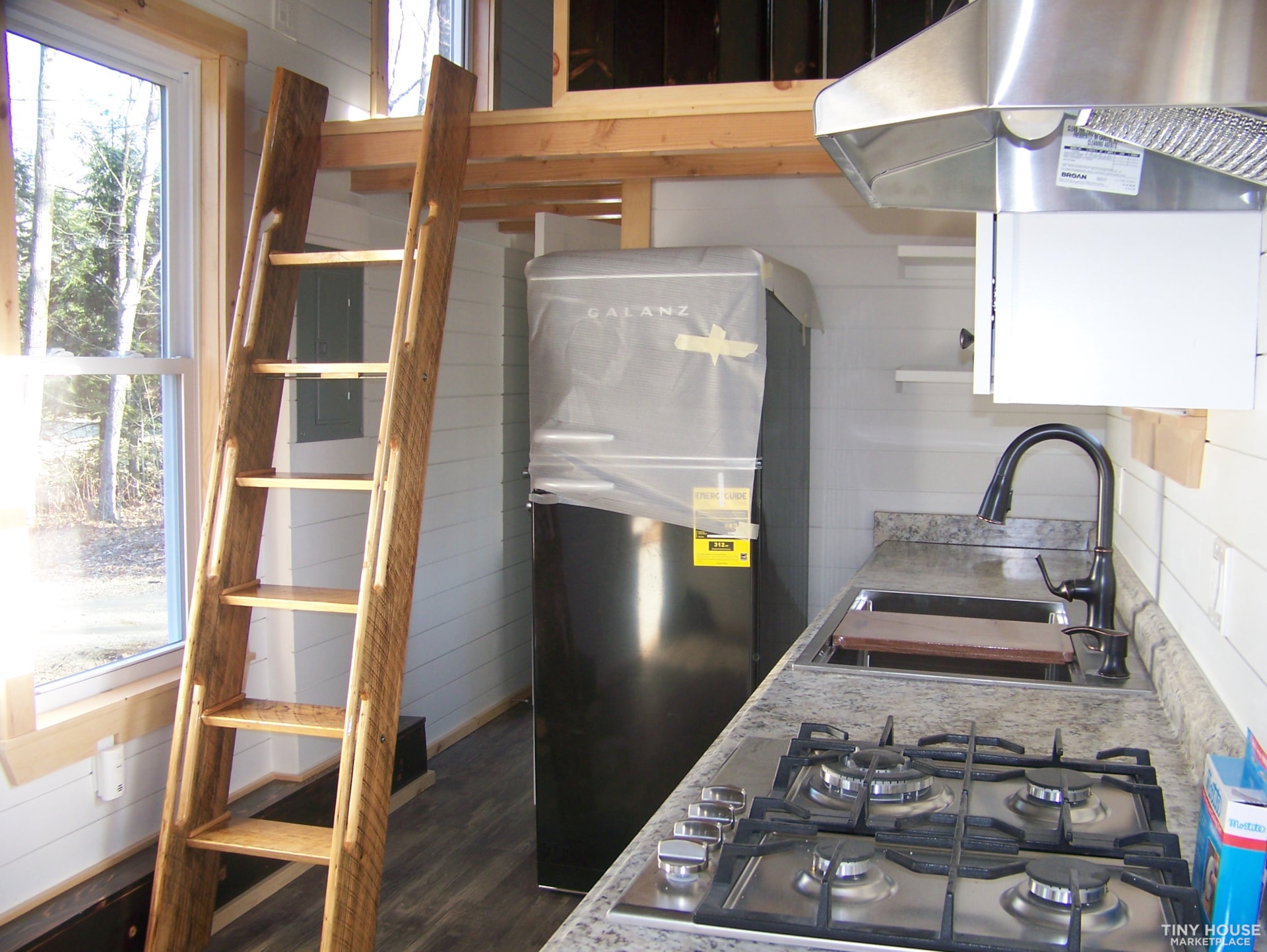 Discover the Shogun 8.5×28: Modern Tiny Living at Its Finest - NOAH Certified - Image 3 Thumbnail