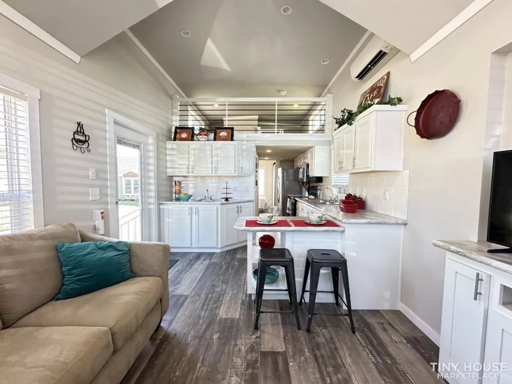 The Sweet Escape | 399 sq. ft. | Punta Gorda, FL. - Image 4 Thumbnail