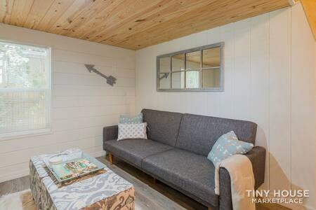The Tiny Cabin - Image 4 Thumbnail