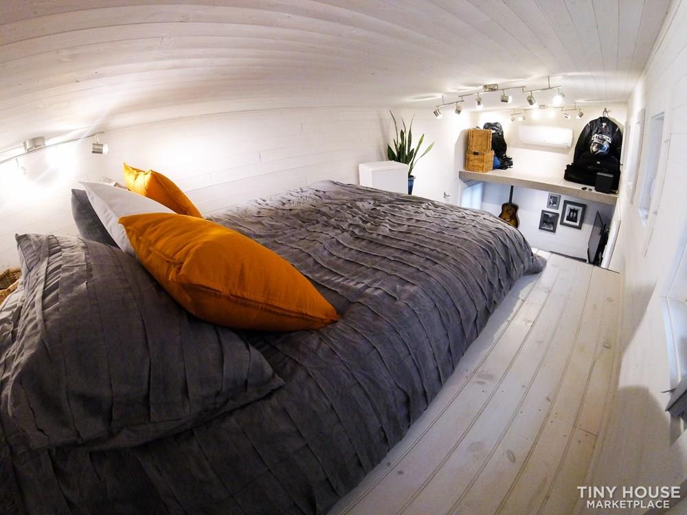 Beautiful craftsman tiny house for sale  - Image 4 Thumbnail