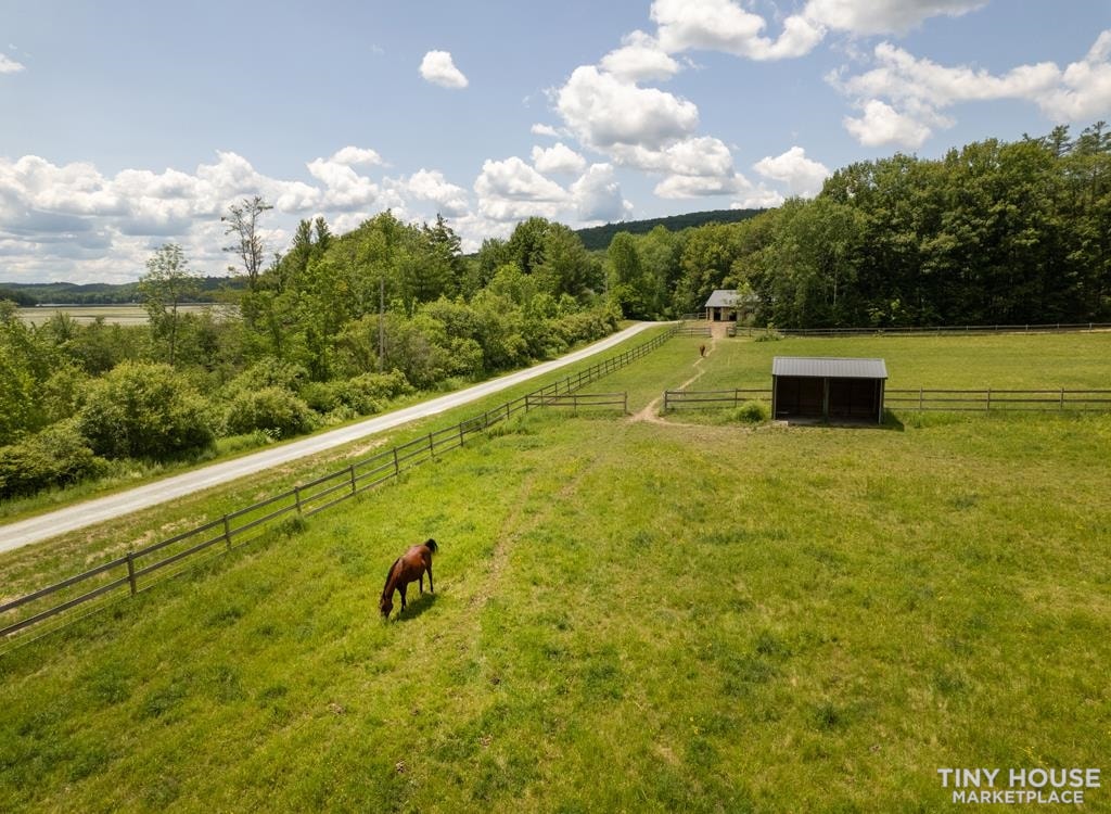 This could be the perfect retreat, and when not using it, an Airbnb rental. - Image 2 Thumbnail