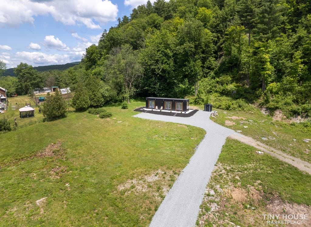 This could be the perfect retreat, and when not using it, an Airbnb rental. - Image 3 Thumbnail