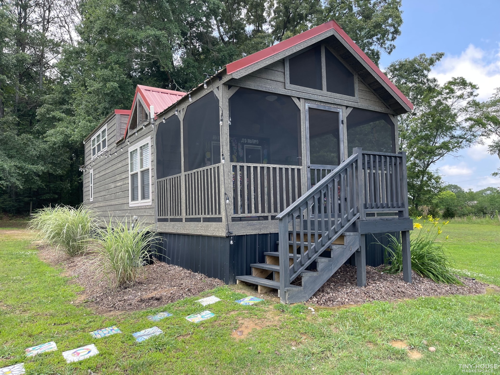 THOW..594 sq ft incl loft fully furnished - Image 2 Thumbnail