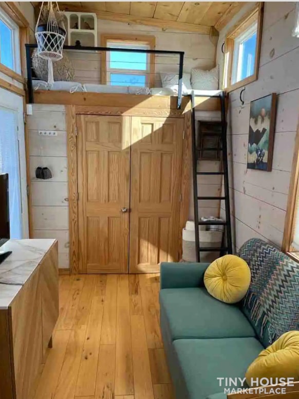 THOW, King Loft, Lots of Storage - Image 2 Thumbnail