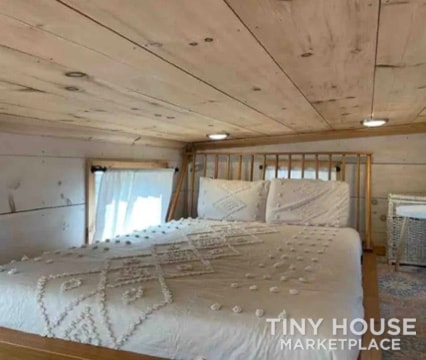 THOW, King Loft, Lots of Storage - Image 4 Thumbnail
