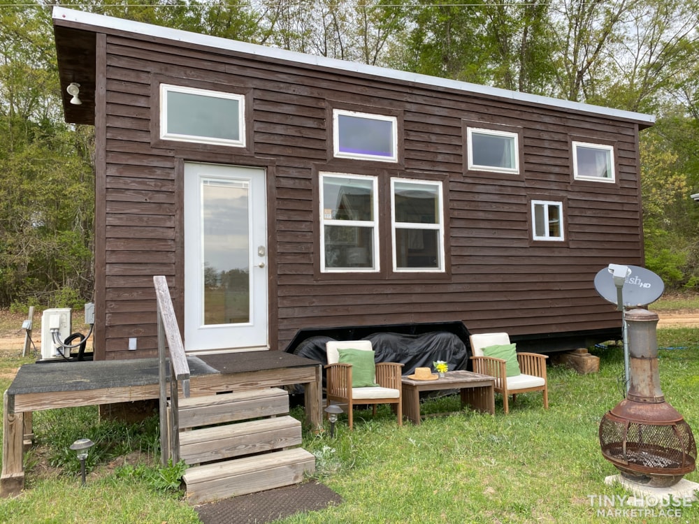 THOW, Storage Galore, King Loft-Delivery Available - Image 1 Thumbnail
