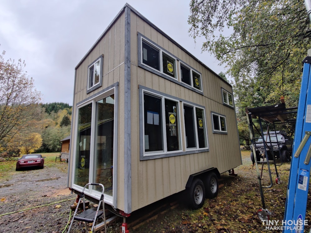 THOWS -- Tiny House on Wheels Shell