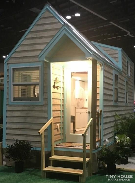 Tiny Beach Cottage