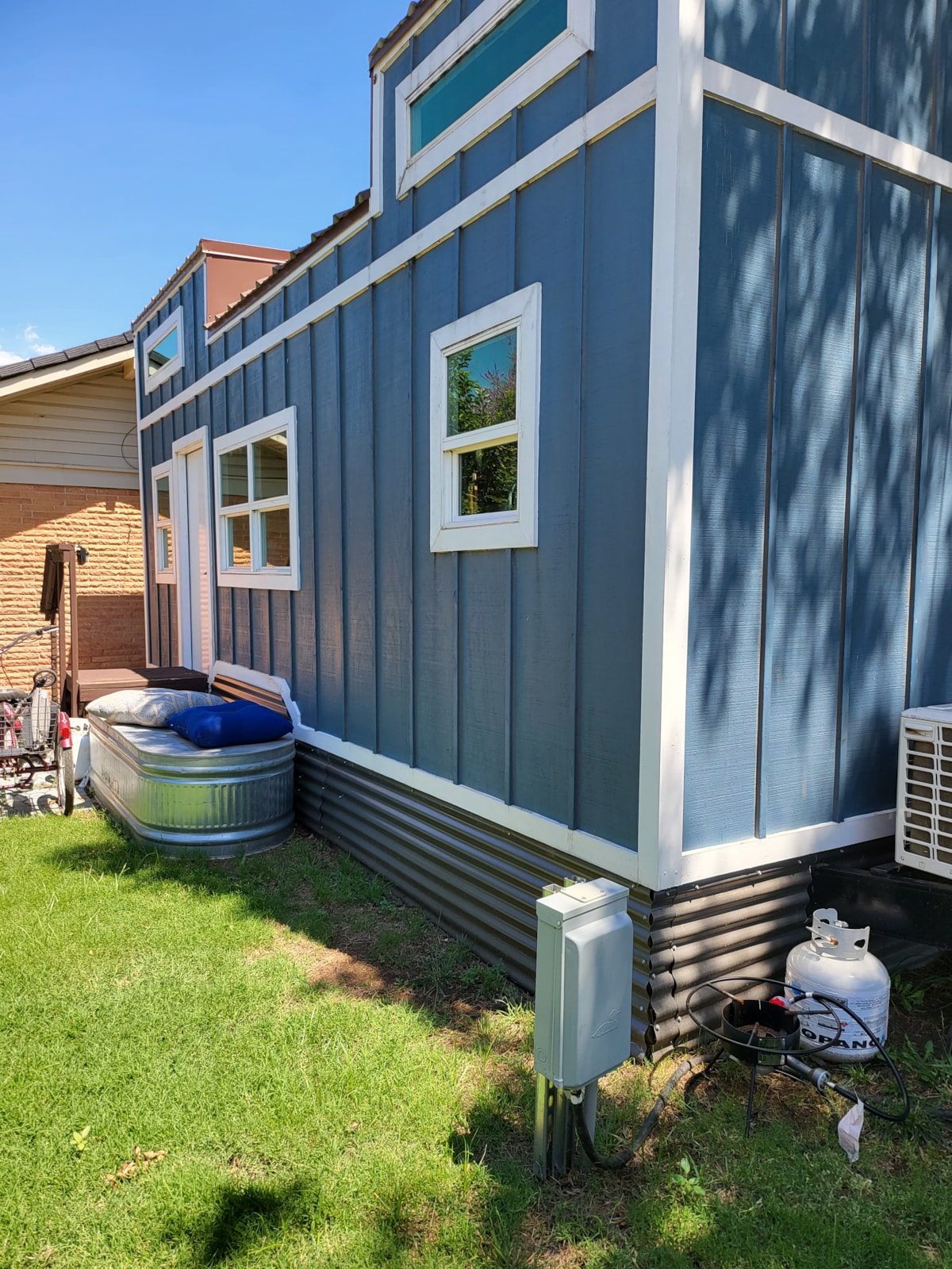 Tiny Blue House - Image 2 Thumbnail