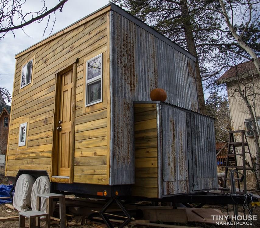 Tiny Cabin 12' x 8.5' Tiny House on Wheels