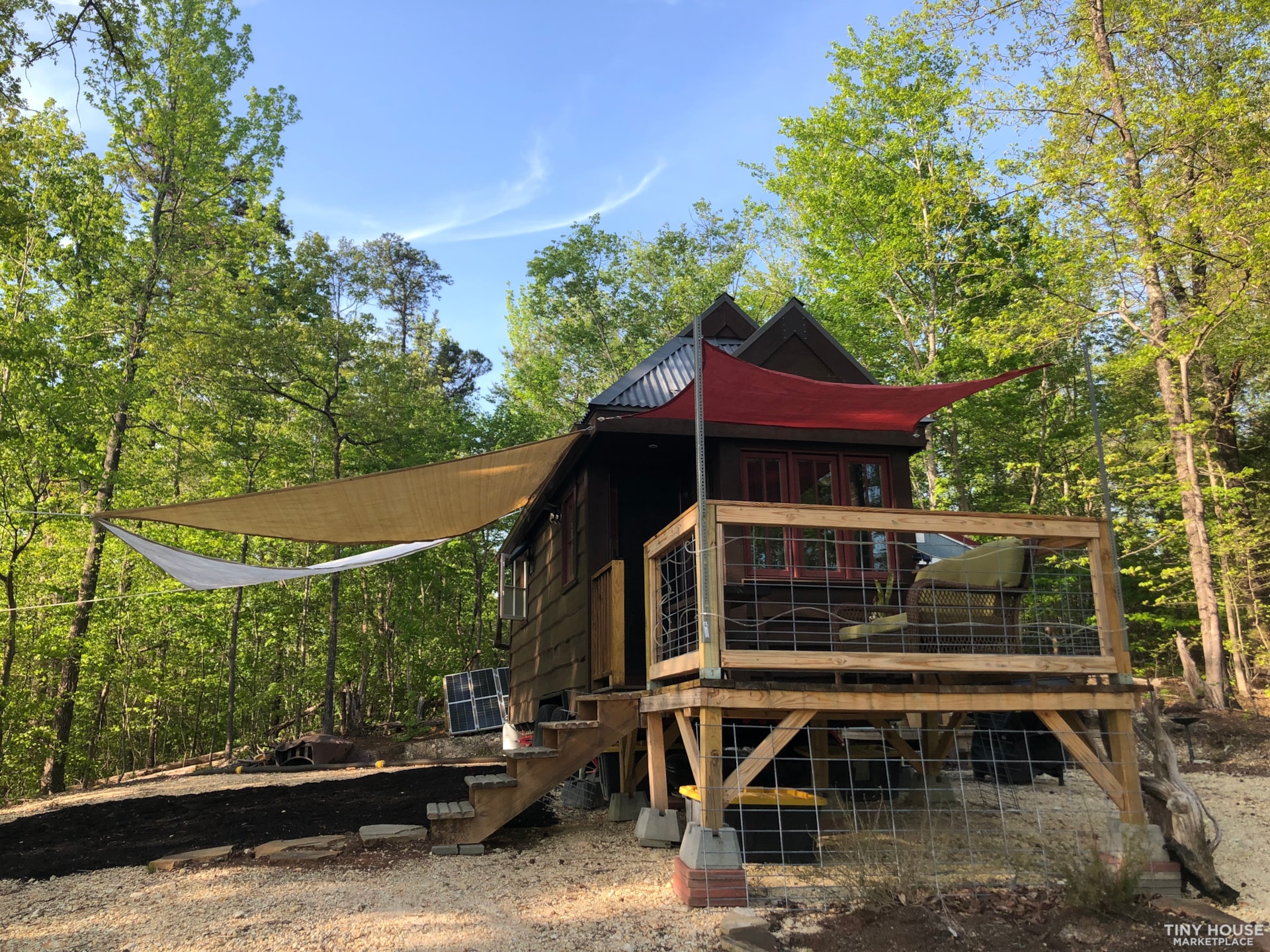 Tiny Cabin on Wheels - Image 1 Thumbnail
