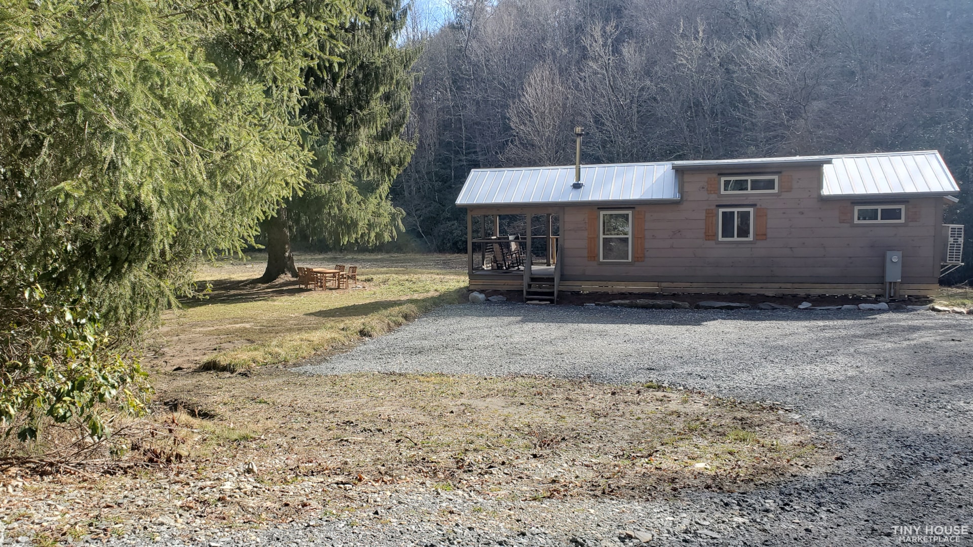 Tiny "Cabin" on Wheels with LAND - Image 2 Thumbnail
