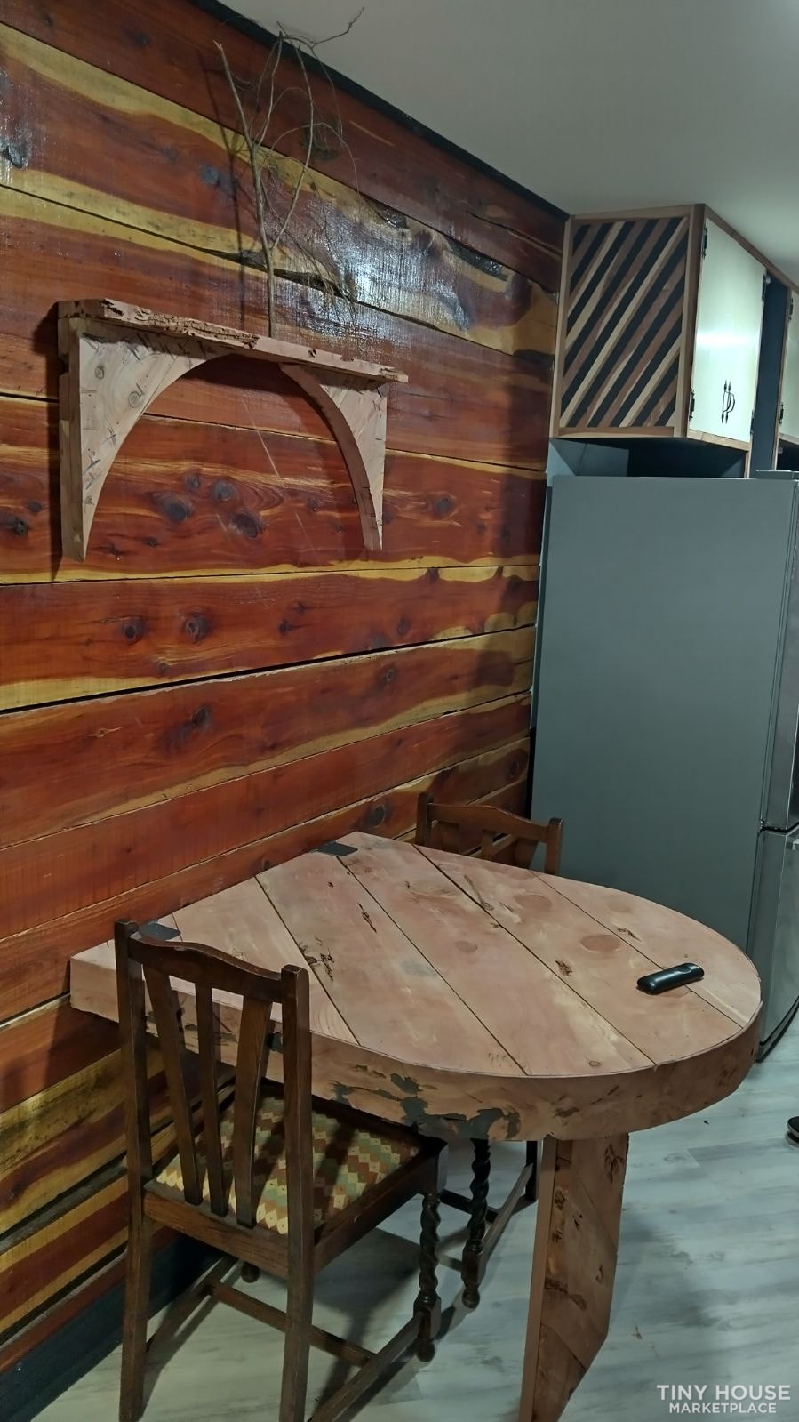 Tiny cedar home - Image 2 Thumbnail