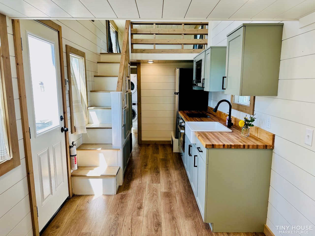 Tiny Farmhouse on Wheels - Ready to Move - Image 2 Thumbnail