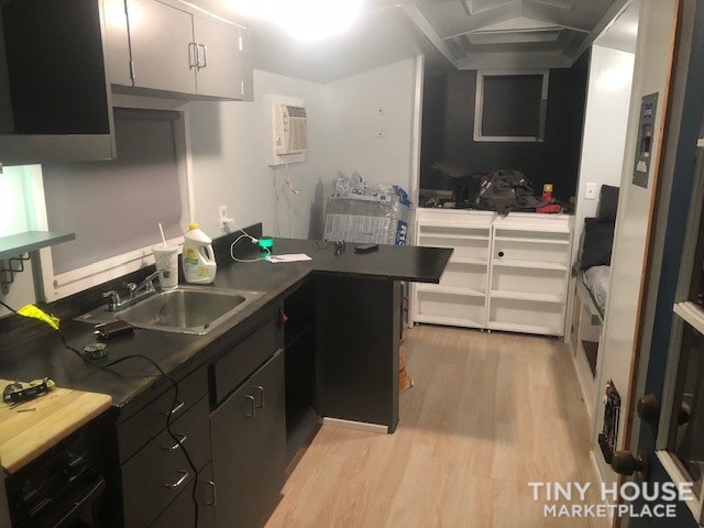 Tiny Home - Image 2 Thumbnail