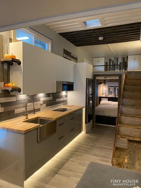 2020 Tiny home - Image 2 Thumbnail