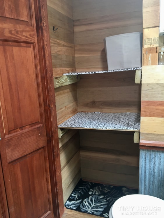 Purple Tiny home - Image 3 Thumbnail