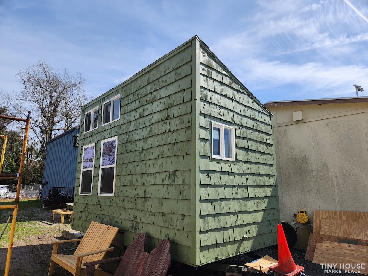 Tiny Home 8'x16' on Wheels - Image 3 Thumbnail