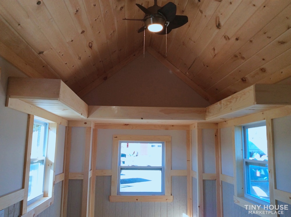 Tiny Home 8ft wide x 24ft long - Built & Ready to Move - Image 4 Thumbnail