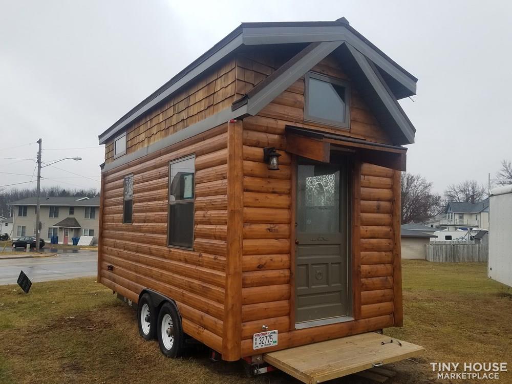 Tiny home builer