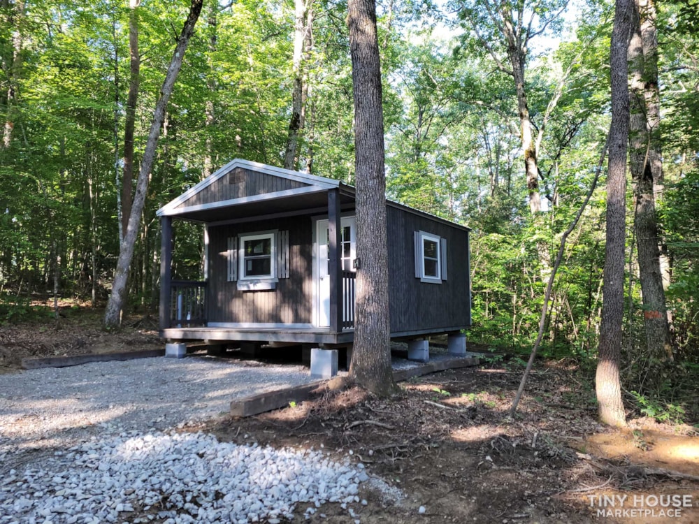 Tiny Home DIY Amish Cabins. Short walk to 4 waterfalls. Hike 50+ miles trails - Image 4 Thumbnail